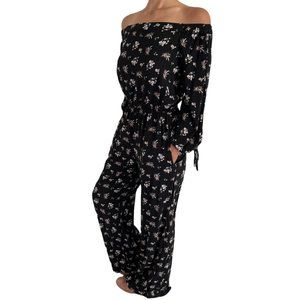 Mimi Chica Off the shoulder Jumpsuit / Romper Black with flowers